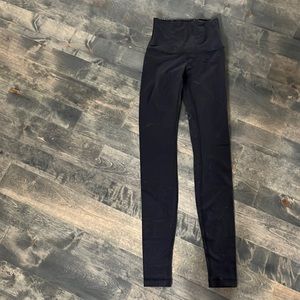 Lululemon Wunder Under tights size 2